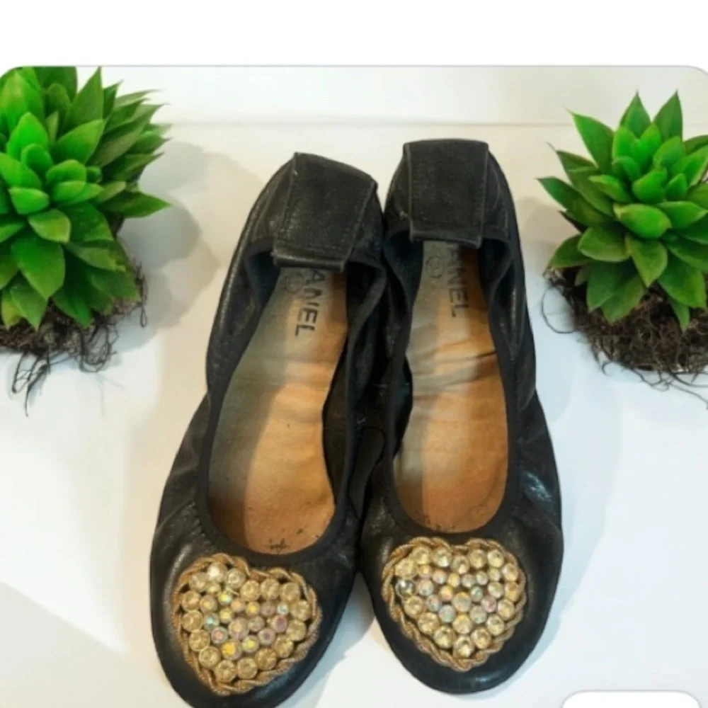 Chanel Black/Gold Leather Camellia Sz 39 EUR 9 US Beaded Scrunch Ballet Flat